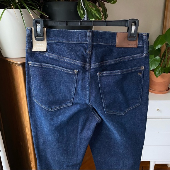 NWT | Madewell | 9" Mid Rise Skinny Jeans - Picture 5 of 6